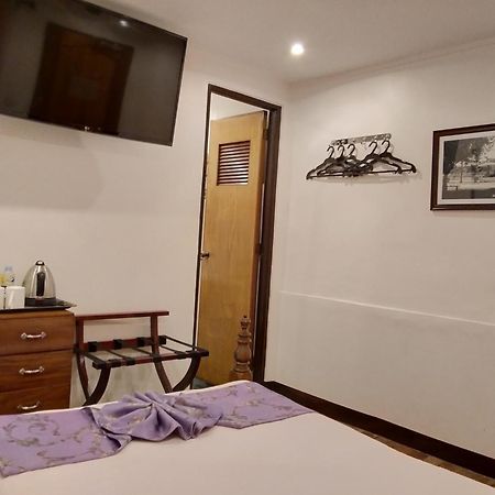 Log Cabin Hotel - Baguio Baguio City Room photo
