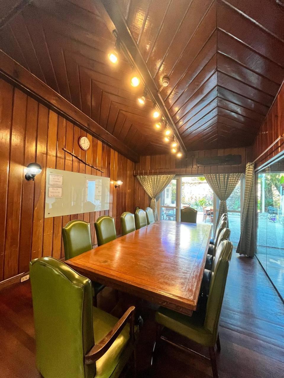 Log Cabin Hotel - Baguio Baguio City Exterior photo