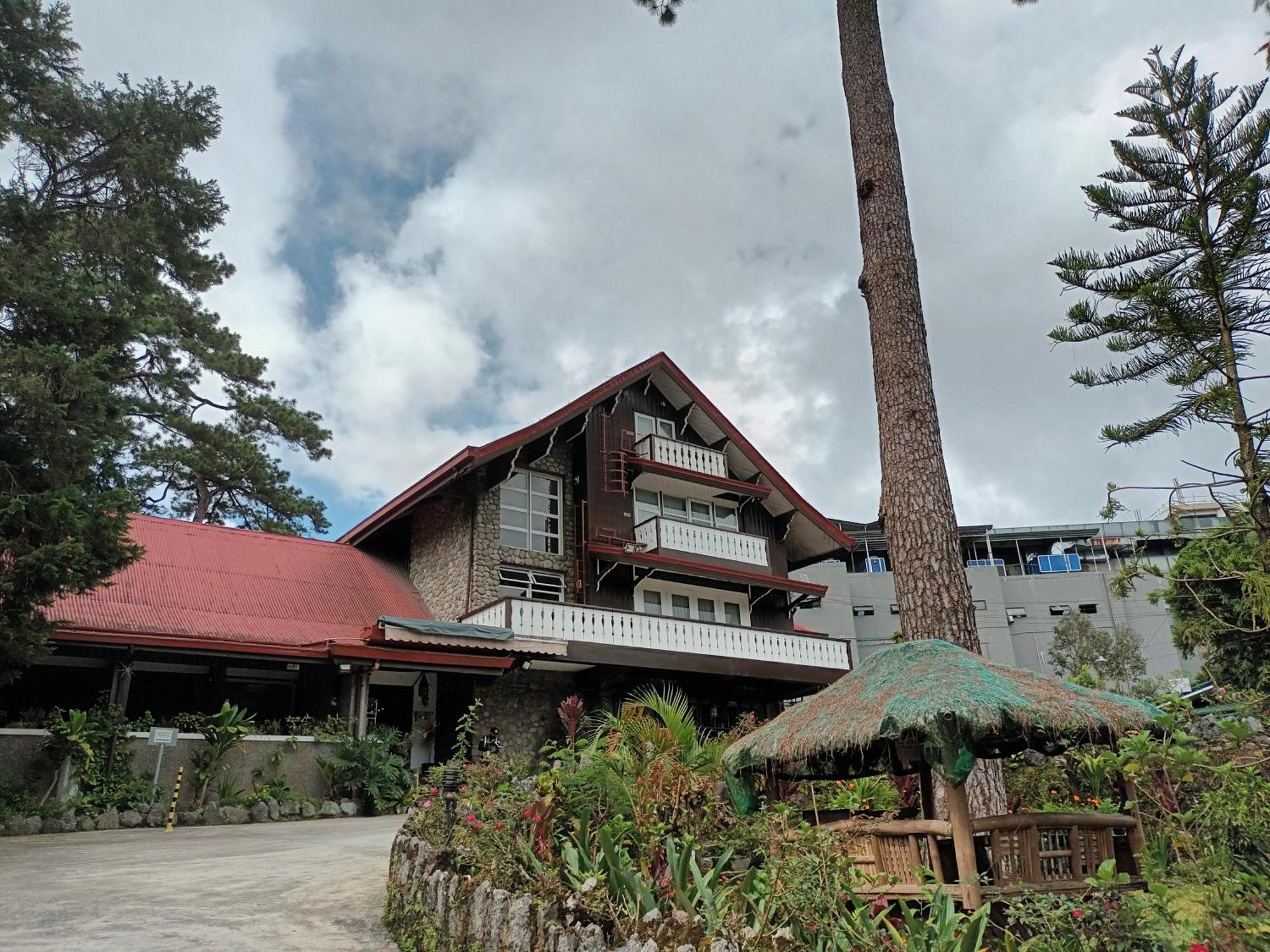 Log Cabin Hotel - Baguio Baguio City Exterior photo