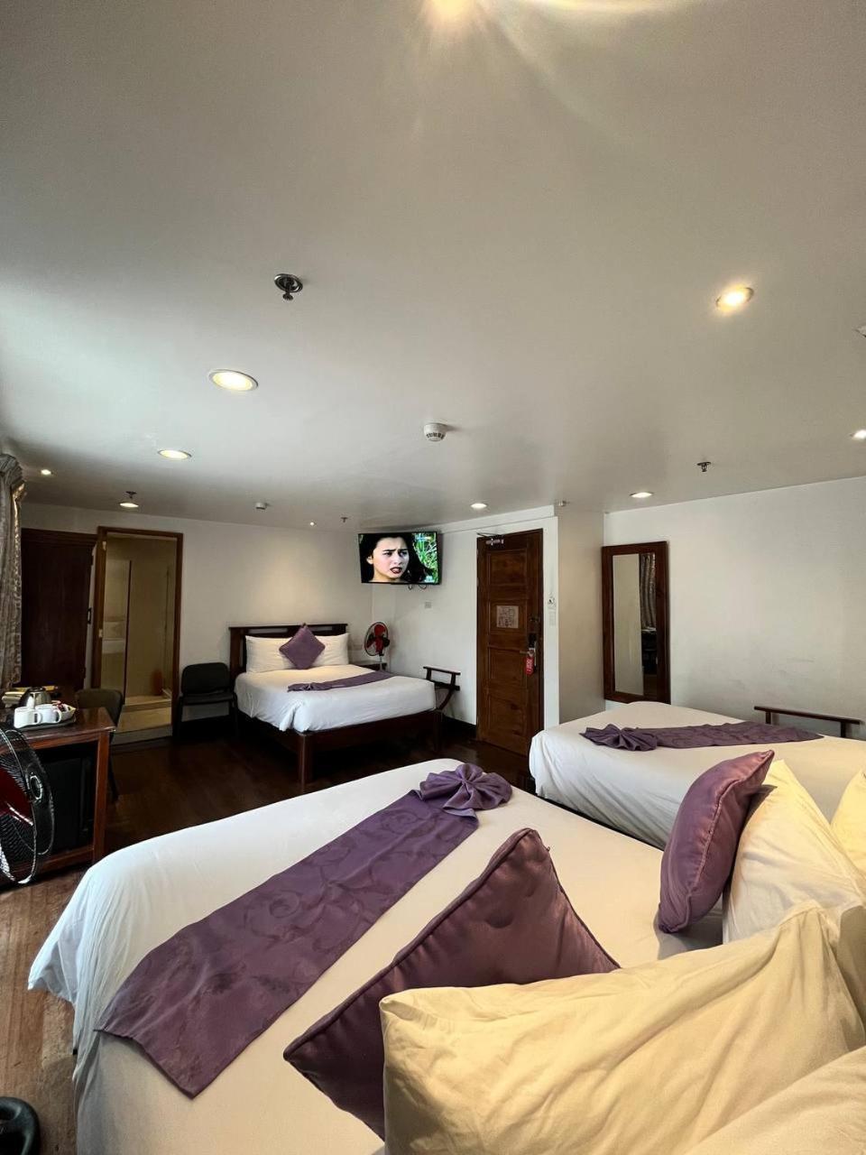 Log Cabin Hotel - Baguio Baguio City Room photo