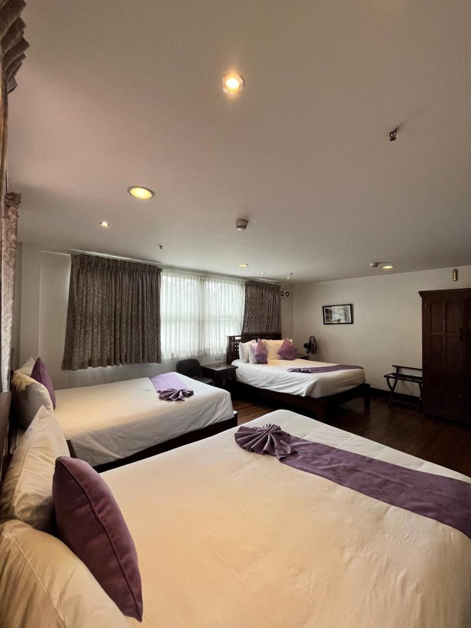 Log Cabin Hotel - Baguio Baguio City Room photo