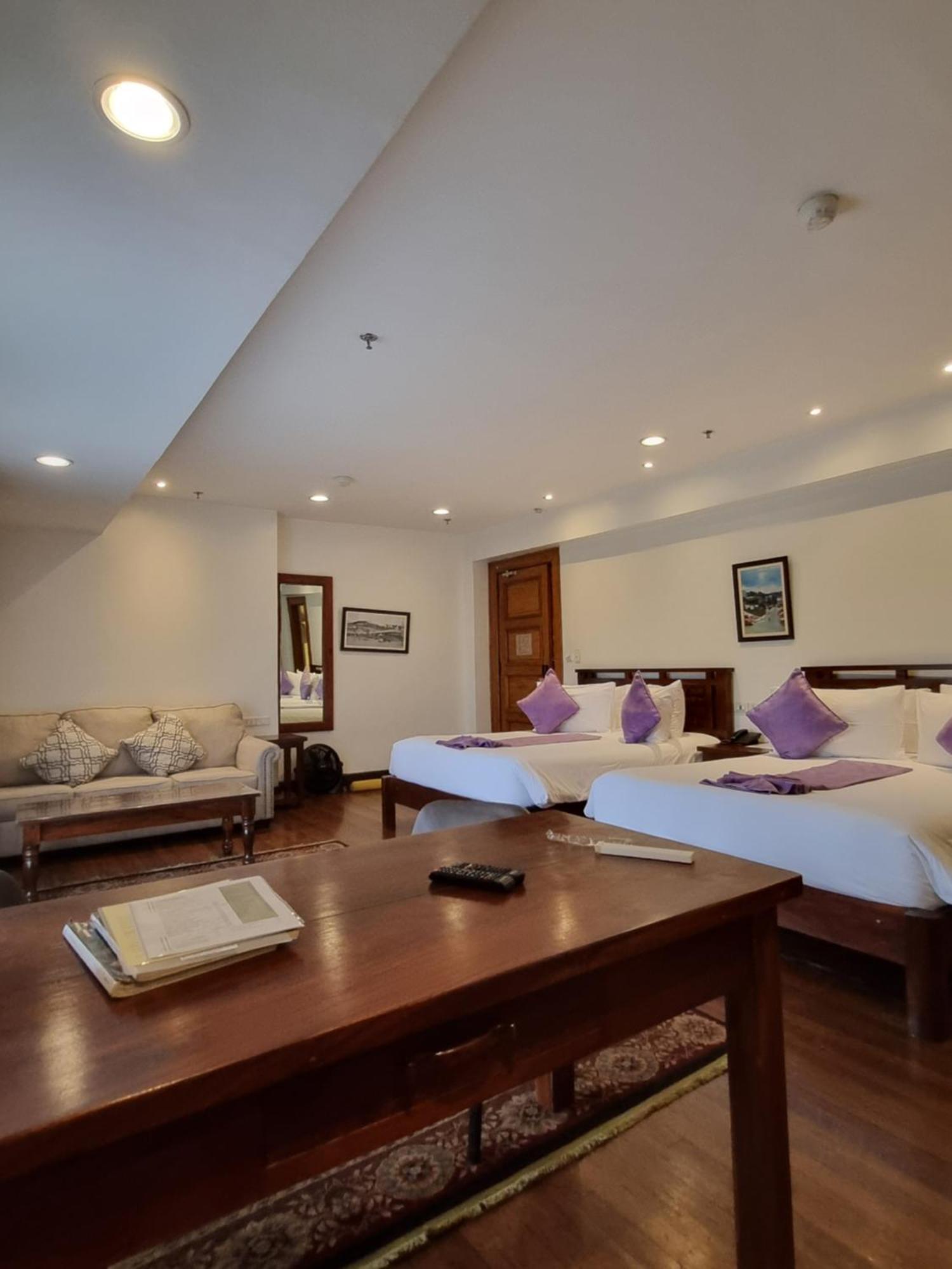 Log Cabin Hotel - Baguio Baguio City Room photo